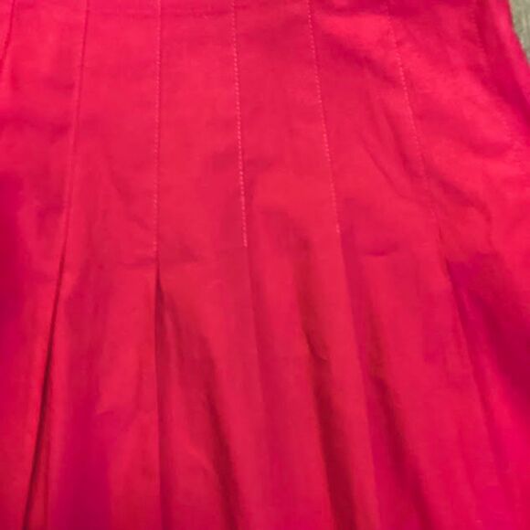 G by Guess Circle Pleated Skater Skirt in Magenta size 32 - Picture 5 of 7
